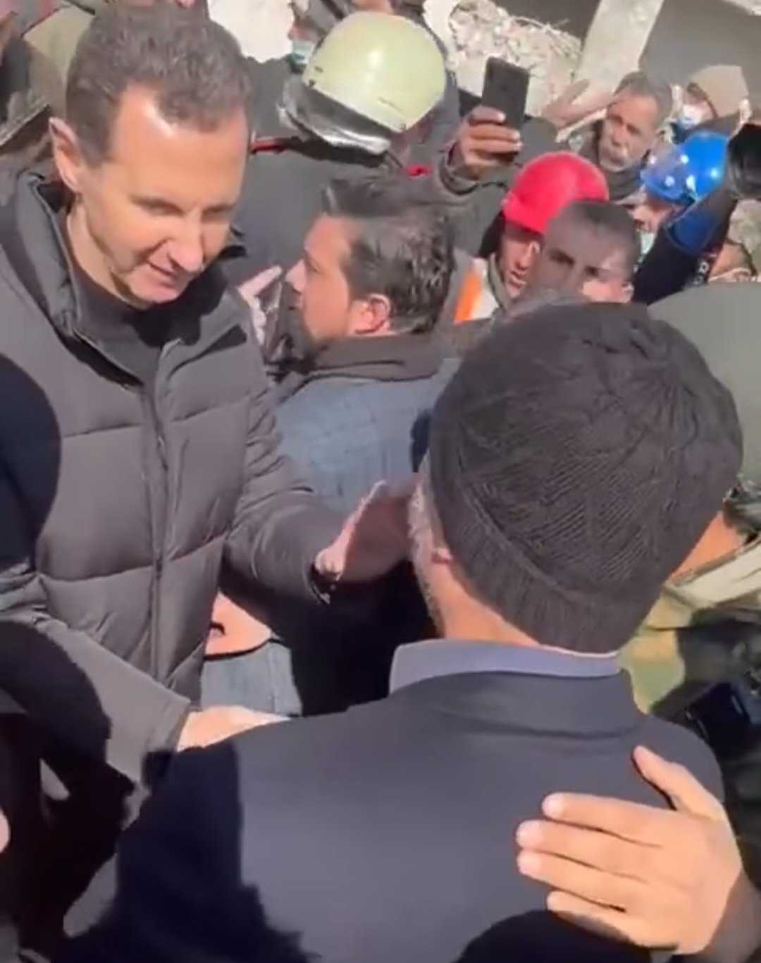 التقى رئيس الحشد الشعبي مع بشار الأسد قبل ساعة من طلبه امرأة سورية منكوبة